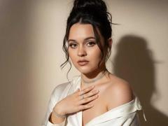 KamilaYSara - female with black hair webcam at xLoveCam