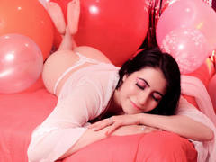 KamileNilsen - female with black hair and  big tits webcam at ImLive