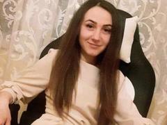 KamillaMua from xLoveCam