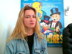 Kandinia from xLoveCam