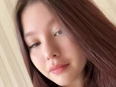 KandraPutney - female with brown hair and  big tits webcam at xLoveCam