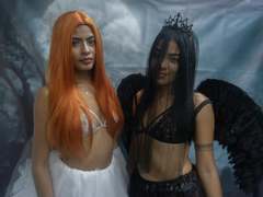 KarenAndLaura - female webcam at xLoveCam