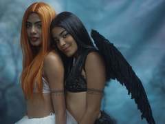 KarenAndLaura - female webcam at xLoveCam