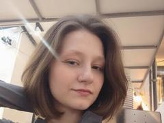 KarenaDenjen - female with brown hair webcam at xLoveCam