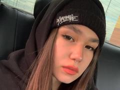 KarimaFill - female with brown hair webcam at xLoveCam