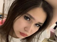 KarimaFill - female with brown hair webcam at xLoveCam