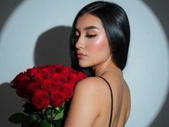 KarinaArisonya - female with black hair webcam at xLoveCam