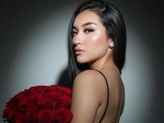 KarinaArisonya - female with black hair webcam at xLoveCam