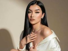 KarinaArisonya - female with black hair webcam at xLoveCam