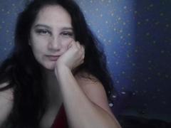 KarinaCecillia - female with brown hair webcam at xLoveCam