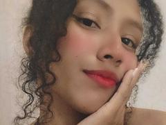 KarinaLovey - female with black hair webcam at xLoveCam