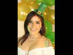 KaritaDolce - female with brown hair and  small tits webcam at xLoveCam