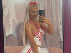 KarlaBart - blond female with  big tits webcam at LiveJasmin