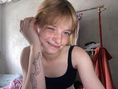 KarlaRolison - female with red hair webcam at xLoveCam