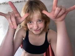 KarlaRolison - female with red hair webcam at xLoveCam