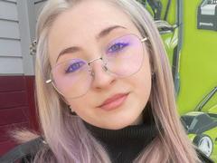 KarleneAgins - female webcam at xLoveCam