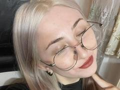 KarleneAgins from xLoveCam