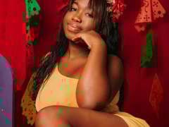 KarlieMoss - female with black hair and  big tits webcam at LiveJasmin