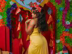 KarlieMoss - female with black hair and  big tits webcam at LiveJasmin