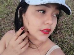 KarlyShiine - female webcam at xLoveCam