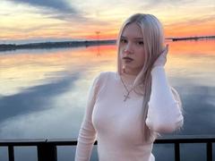 KaroasLove - blond female with  big tits webcam at xLoveCam