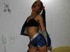 KarolaBella - female with brown hair webcam at xLoveCam
