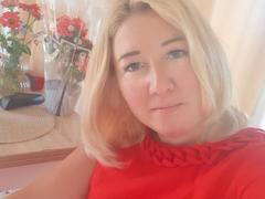 KarolinaInsky - blond female with  big tits webcam at xLoveCam