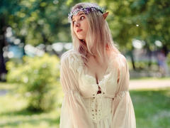 KarolinaRay-hot - blond female webcam at xLoveCam