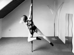 Karolinalisa-hot - blond female webcam at xLoveCam