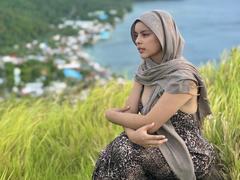 KatC - shemale with black hair and  small tits webcam at xLoveCam