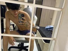 KataAndByron - couple webcam at xLoveCam