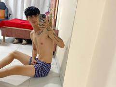 KataAndByron - couple webcam at xLoveCam