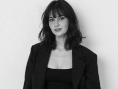 KateDarling - female with black hair and  small tits webcam at xLoveCam