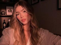KateFord - blond female webcam at xLoveCam