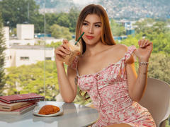 KateFord - blond female webcam at xLoveCam