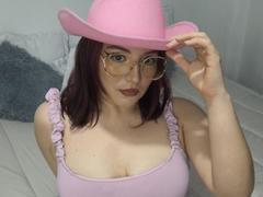 EmilieGordon - female with black hair and  big tits webcam at LiveJasmin