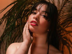 KatheDunhill - female with black hair webcam at LiveJasmin