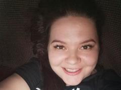 KateLuno - female with black hair and  big tits webcam at xLoveCam