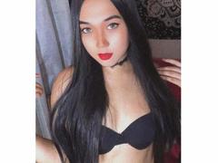 KateMadness - shemale webcam at xLoveCam