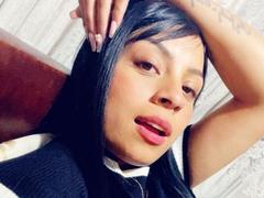 KateMayoss - female with brown hair webcam at xLoveCam