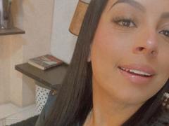 KateMayoss - female with brown hair webcam at xLoveCam