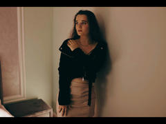 KateUnique - female with brown hair webcam at xLoveCam