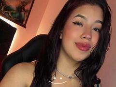 KatheDarling - female with brown hair and  small tits webcam at xLoveCam
