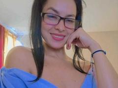 KatheWood - female with black hair and  big tits webcam at LiveJasmin