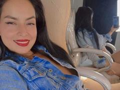 KatheWood - female with black hair and  big tits webcam at LiveJasmin