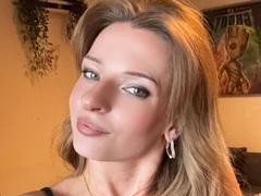 KatherinePierce-hot - female with brown hair webcam at xLoveCam