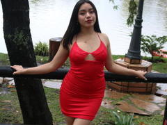 Kathies - female with black hair webcam at xLoveCam