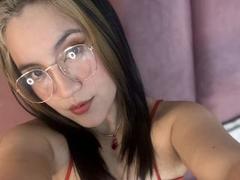 KathyHodson - female with black hair webcam at xLoveCam