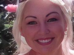 KathyNettie - blond female webcam at xLoveCam