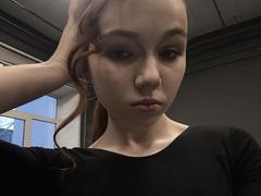 KatiRokisky - female webcam at xLoveCam